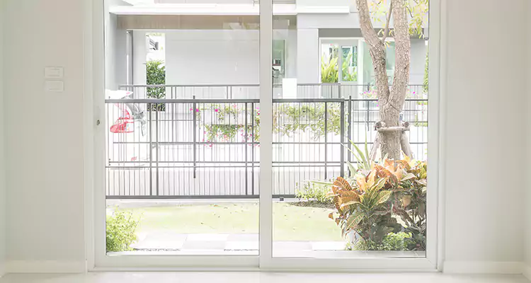 Balcony Screen Door Repair in Daly City, CA