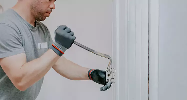 Cracked Door Jamb Repair in Daly City, CA
