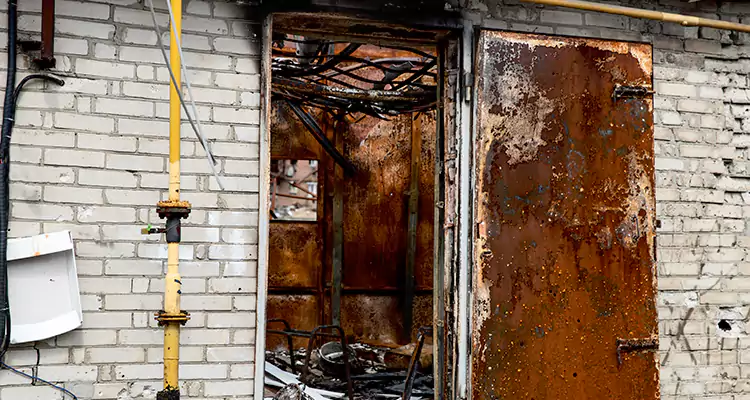 Metal Door Rust Repair in Daly City, CA
