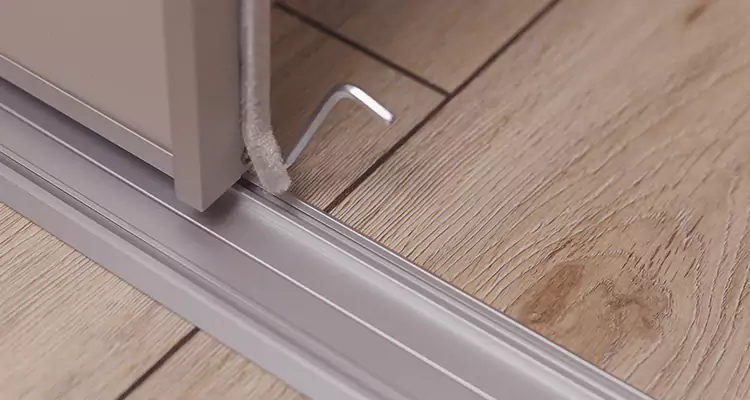 Squeaky Sliding Door Repair in Daly City, CA
